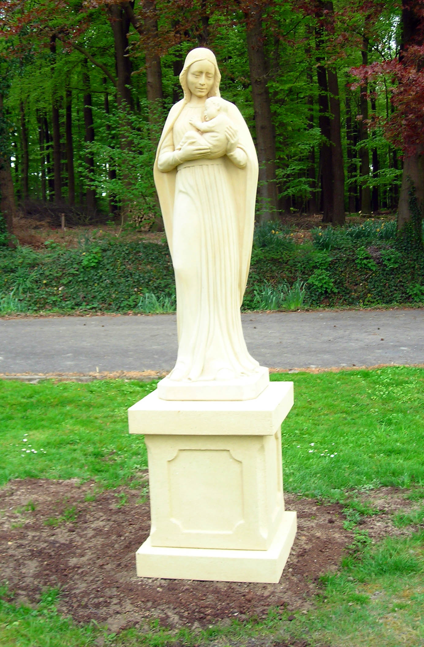 Marienstatue auf dem Hof Schulze Averbeck